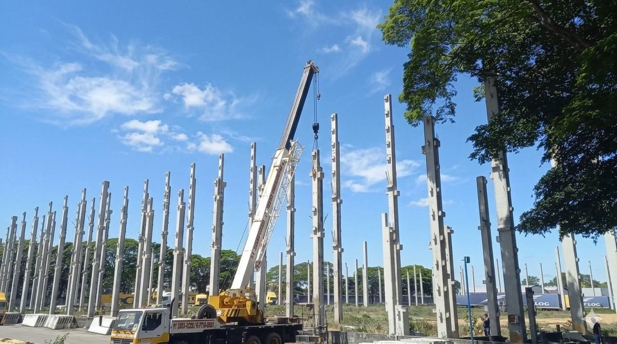 Depois: SAT LOG, São José dos Campos (SP), desmontagem, centro logístico